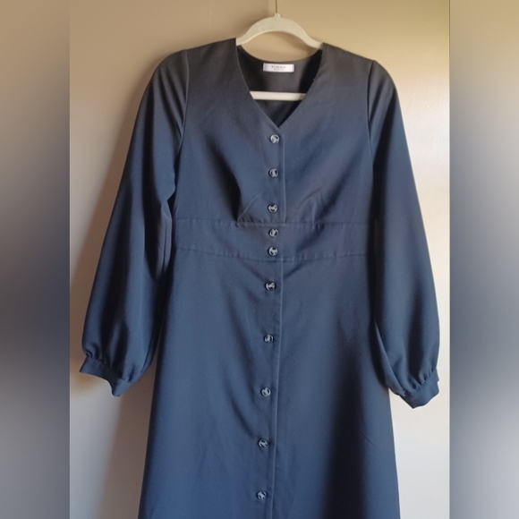 ROSEBUD DRESS - Picture 2 of 4